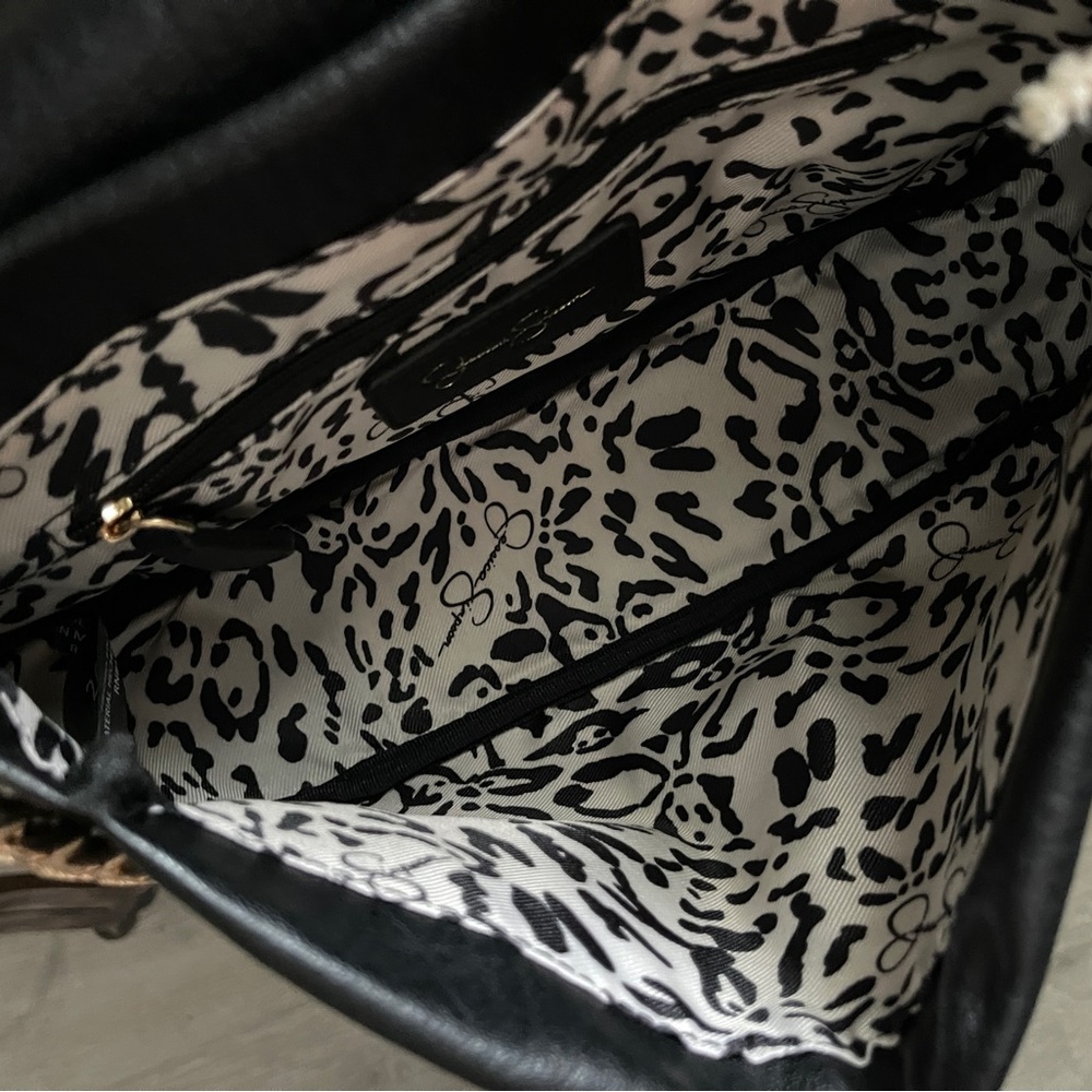 JESSICA SIMPSON Crossbody Bag with Gold Details and Chain Strap In Jenni… - Picture 15 of 16